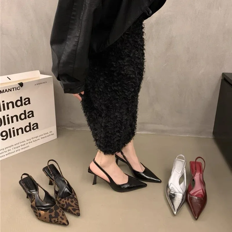 Женская обувь 2024 трендовые туфли с острым леопардовым принтом летние на высоком