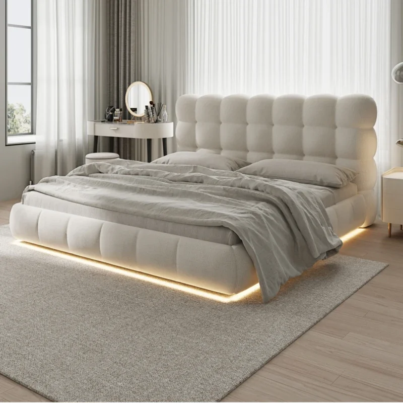 Красивая современная двуспальная кровать принцессы простая белая вилла