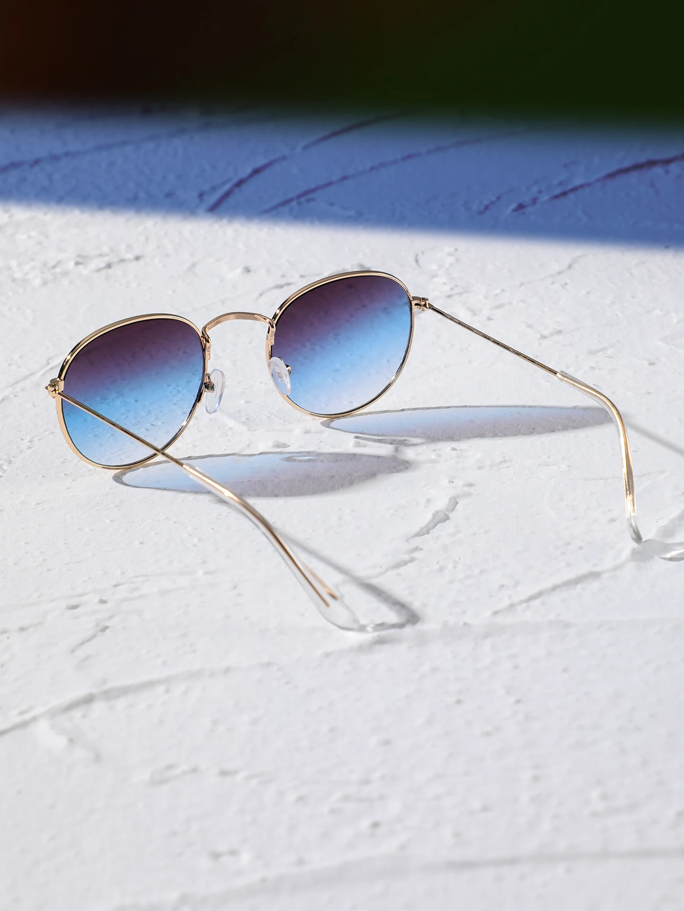 1 шт. модные женские солнцезащитные очки в металлической овальной оправе для