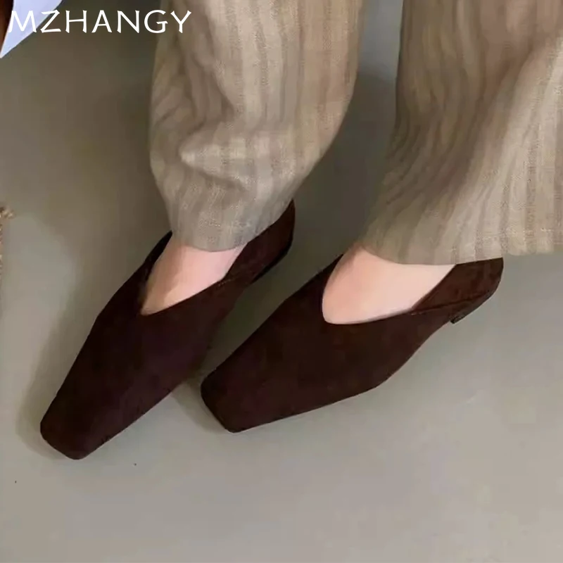 Женские замшевые лоферы туфли с квадратным носком массивные неглубокие женские