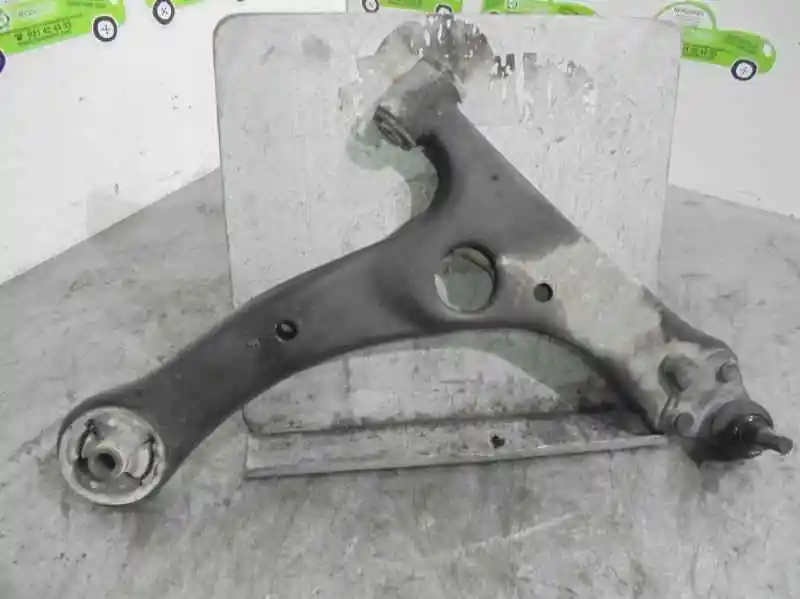 1057031 левая передняя нижняя Подвеска Toyota Corolla Verso (r1) 2 Turbodiesel Cat (б/у)|Детали и