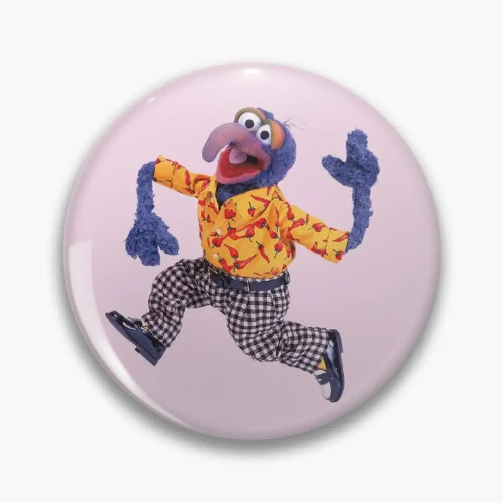 

Круглая пластиковая брошь Gonzo time :)