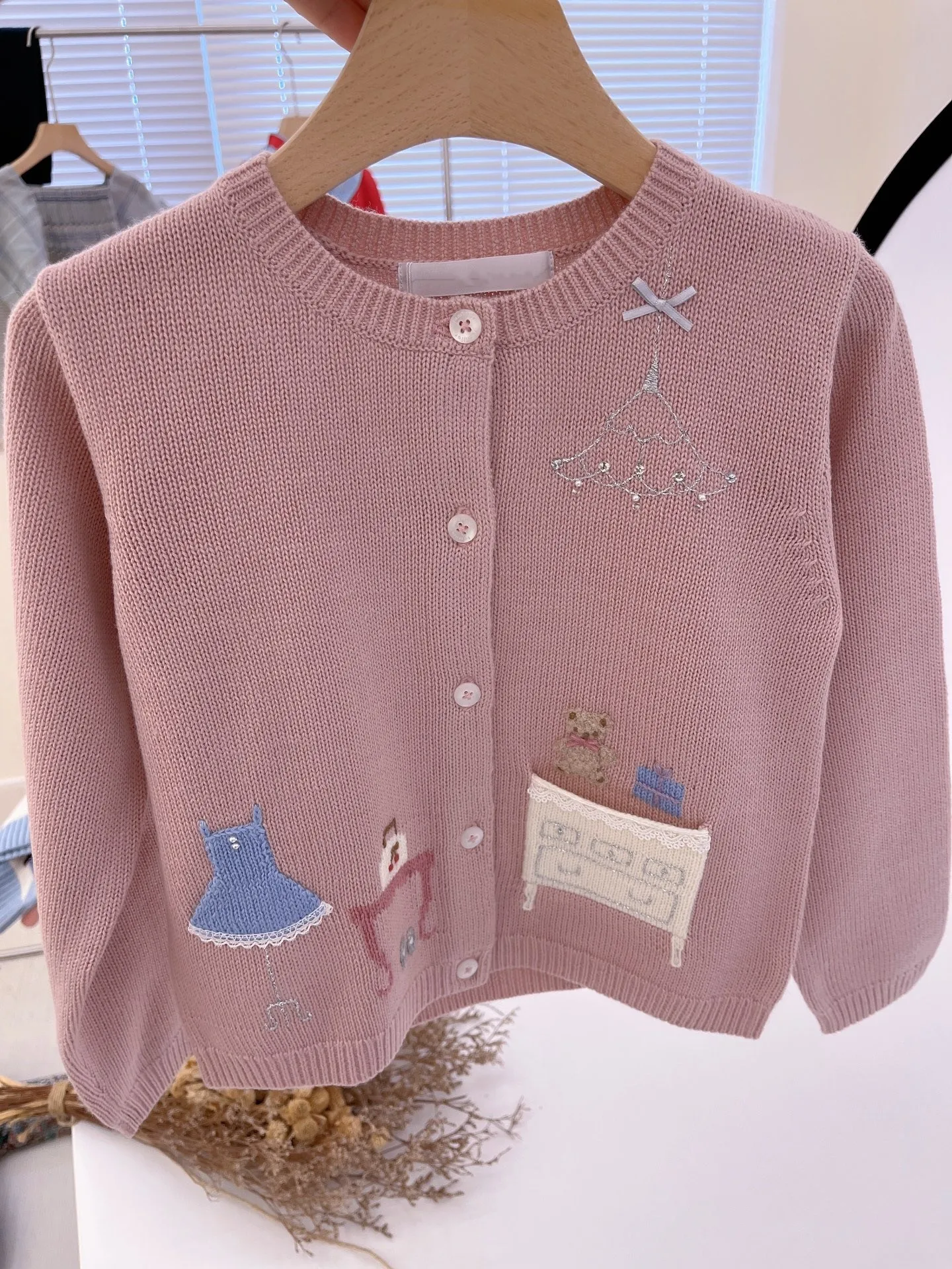 

Кардиган для девочек, милая мультяшная вышивка, 80% шерсть, мягкий свитер, осенний кардиган с длинным рукавом, пальто