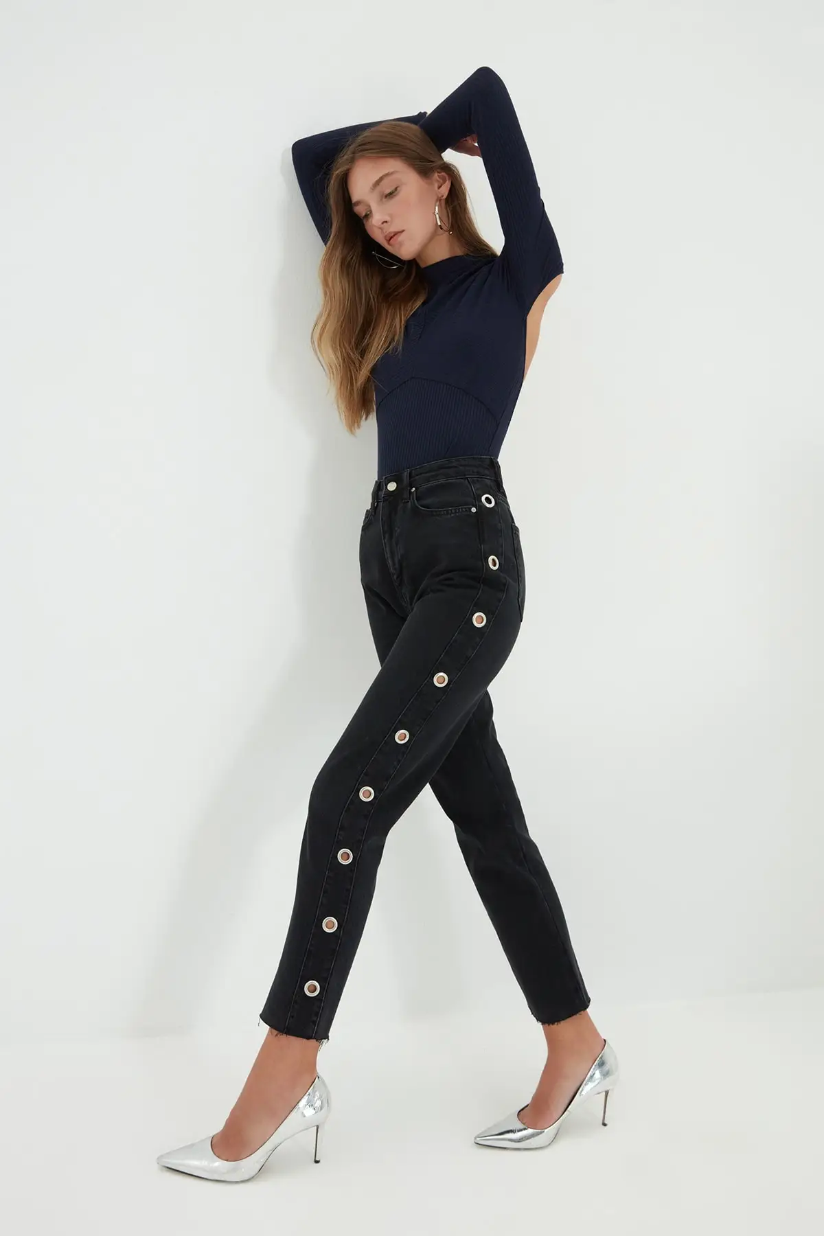 

Trendyol Bird Eye Detailed High Waist Bootcut Jeans TWOAW22JE0283