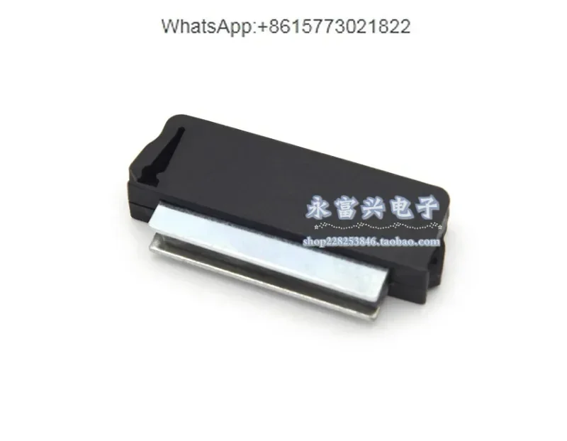 Трехслойная Изолированная дверь шкафа Merco с магнитным замком длиной пять футов