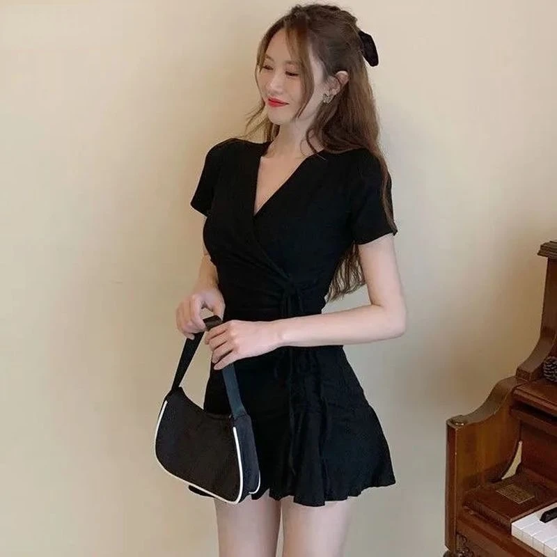 

Dress Women Sexy Elegant Mini V-neck French Style Folds Trumpet Summer Party Hot Girls Short Sleeve Fashion Vestidos Feminino