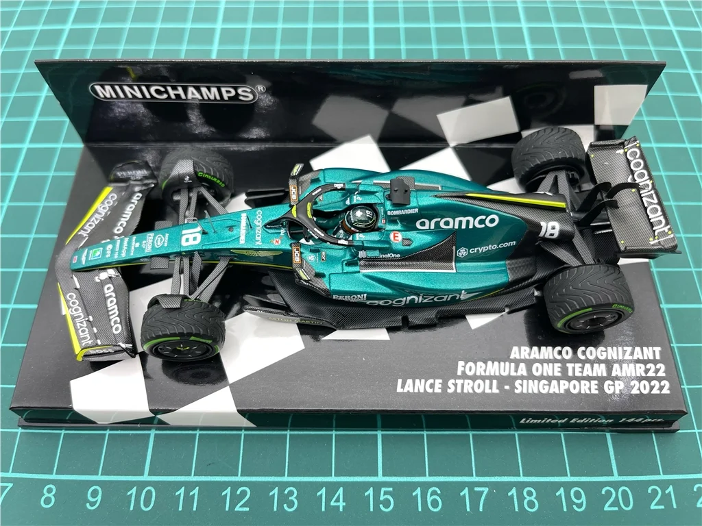 Миниатюрная модель автомобиля в масштабе 1:43 F1 AMR22 2022 Сингапур ограниченная серия