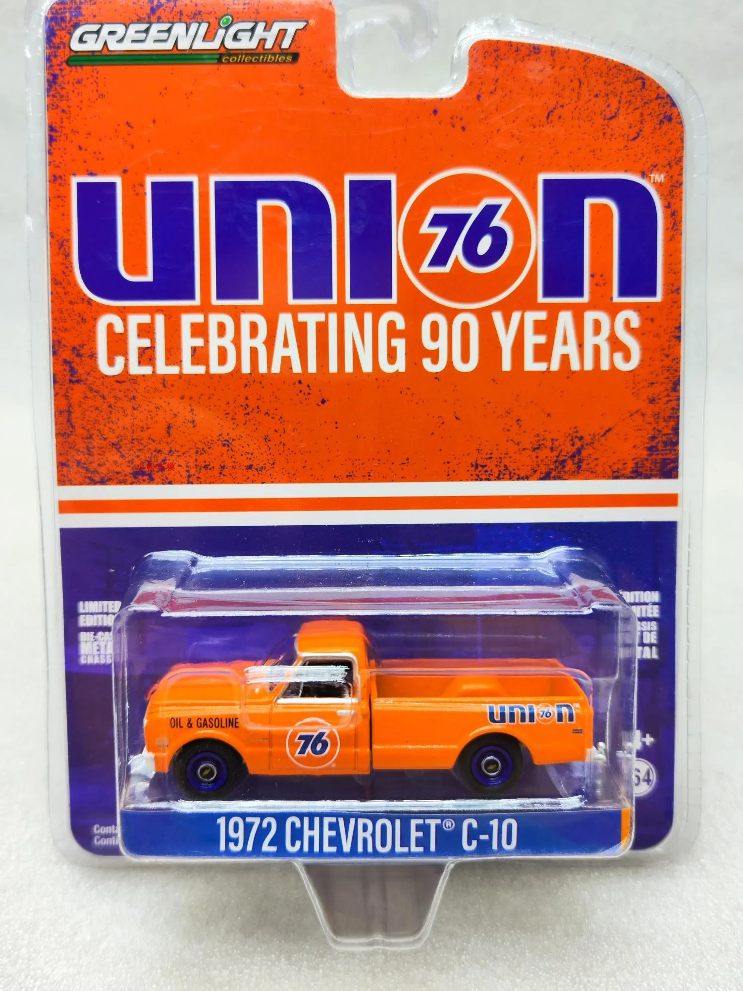 

1: 64 1972 Chevrolet C-10- Union 76 Celebrates 90th Anniversary Collection of car models