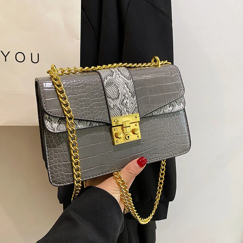 

European and American vintage bag women's 2023 new fashion one-shoulder diagonal bag texture snake print small square bag