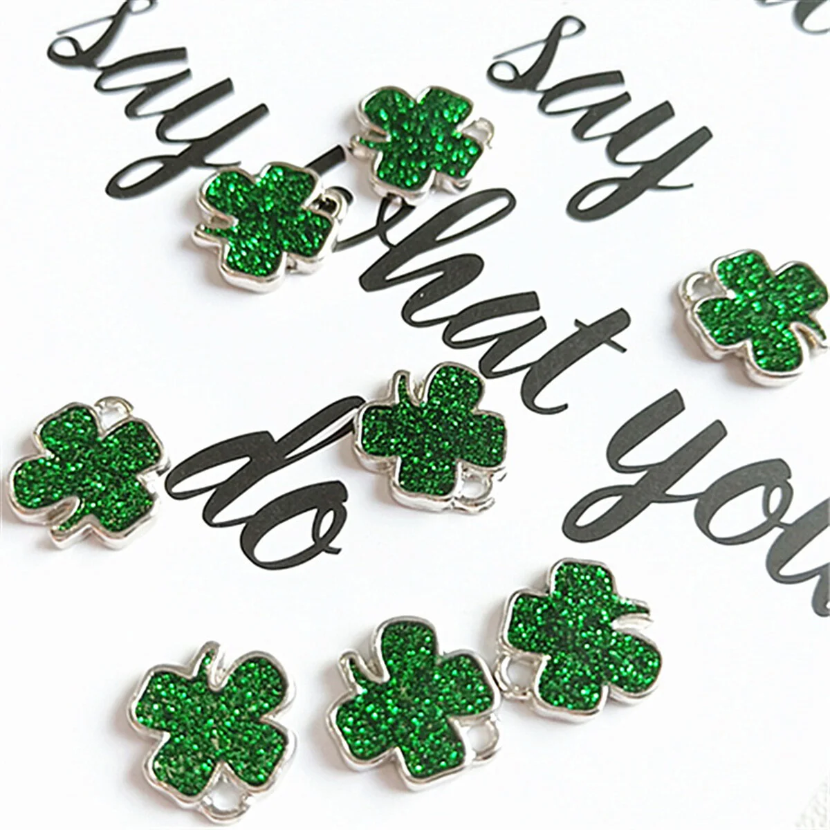 20 Pcs Lucky Pendant DIY Shamrock Decorations Bags Jewelry Accessories Miss Women Necklace