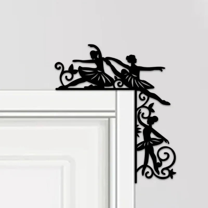 Декоративная фоторамка для дверей