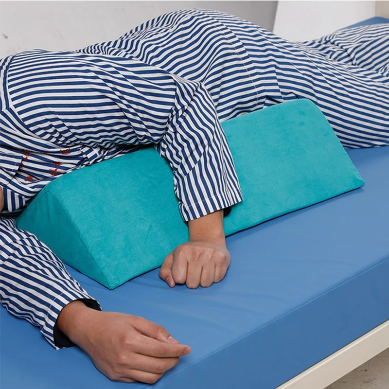 Green Elderly Bed-Ridden Triangle Turning Pad For Postoperative Nursing, Stable Anti-Decubitus Side Lying Care