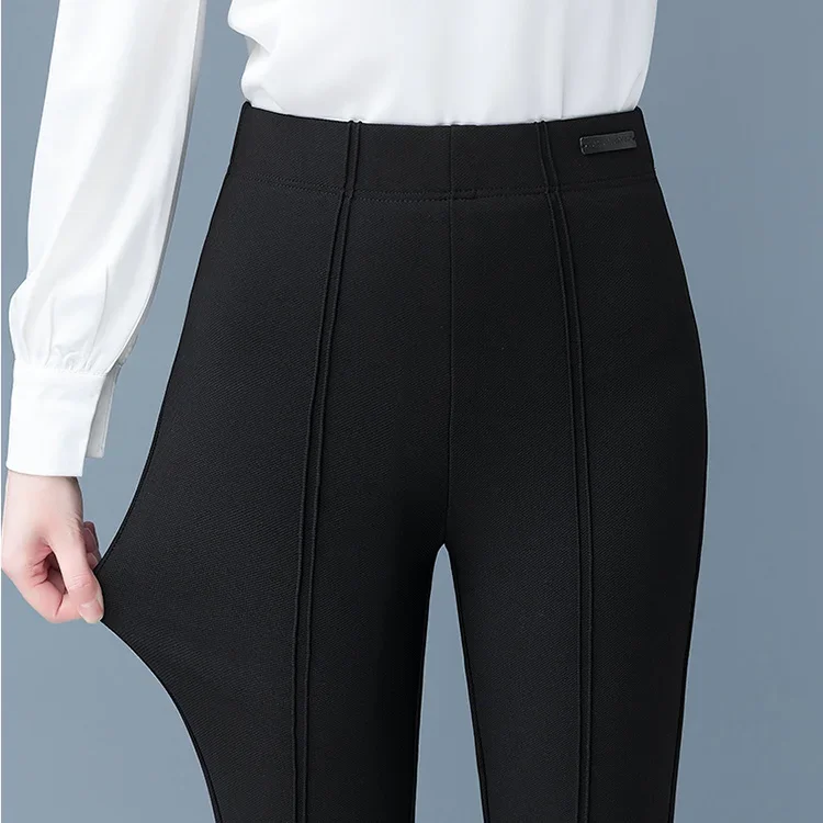 Простые темпераментные повседневные брюки с прямым рукавом микро-маркировкой