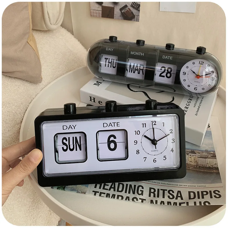 

Creative Vintage Flip Clock Mechanical Alarm Clock Desktop Digital Clock with Calendar Clock office table decoration home decor