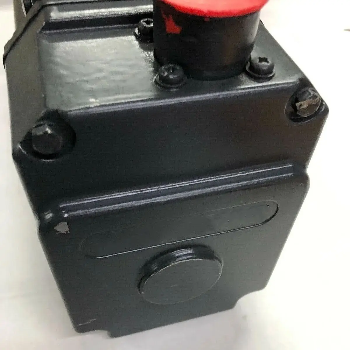 Б/у 1FT6086-1AF71-1EH1 на складе готов к отправке один pscchen