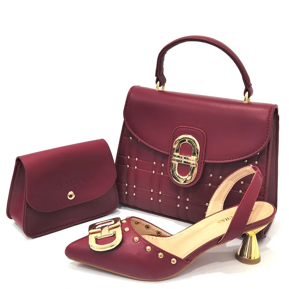 

2022 Wine Color Simple Fashion Water Ripple With Metal Decorative Belt Waterproof Platform Ladies Sandals Shoes And Bag Set