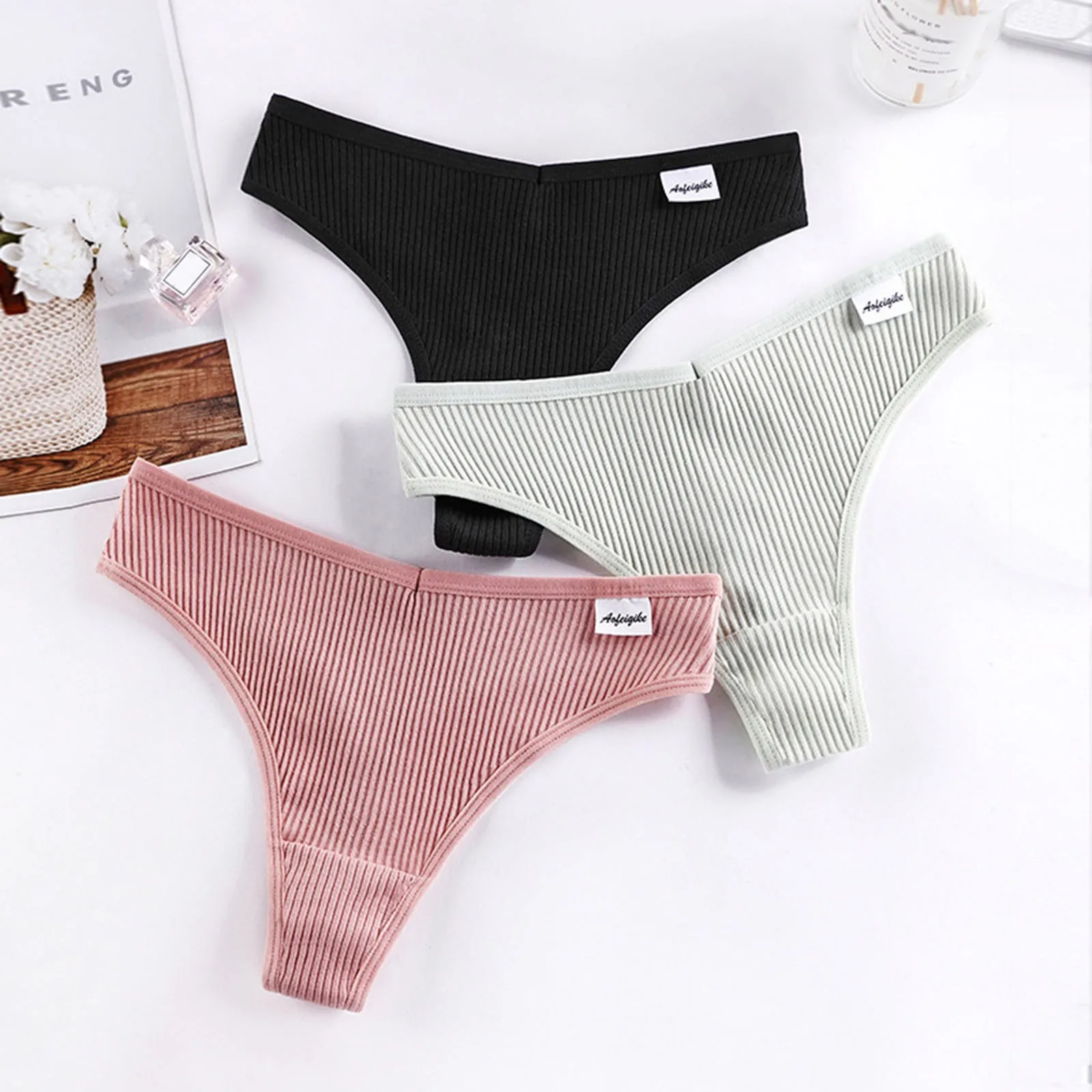 

3pcs Pure Cotton Ladies Briefs Sexy Low-waist Seamless Breathable Underwear Women's Sports Style Threaded Cotton High Cross