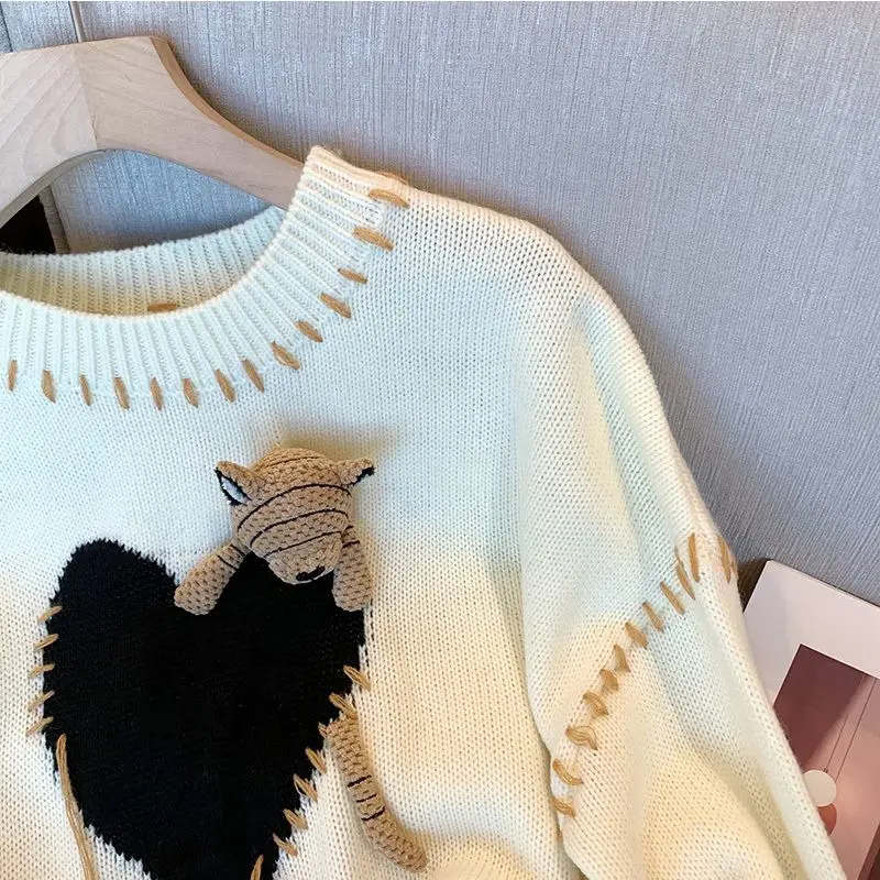 

Sweater Heart pattern knit sweater Fall crew neck Kawaii Bear jumper Harajuku Punk Rock Black and red