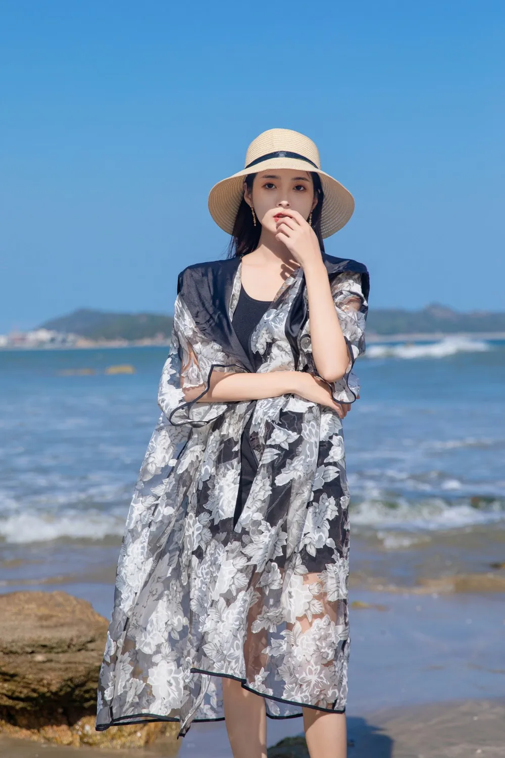 

SuperAen New Fashion Sunscreen Clothing Summer European Korean Hooded Mesh Trench Coat