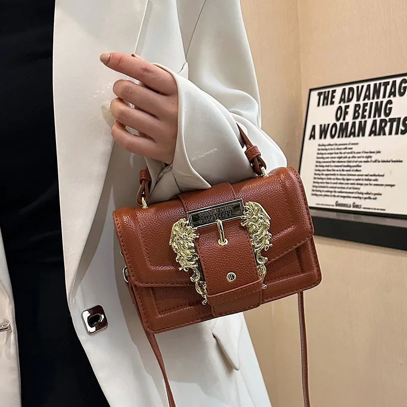 

Women Luxury Letter Small Square Bag 2023 New Ladies Leather Metal Buckle Shoulder Bag Versatile Commuter Banquet Crossbody Bag