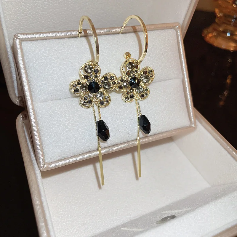 

Minar 2022 New Trend Shiny Rhinestones Crystal Flower Drop Earrings for Women Hollow C Shape Long Tassel Earring Wedding Jewelry