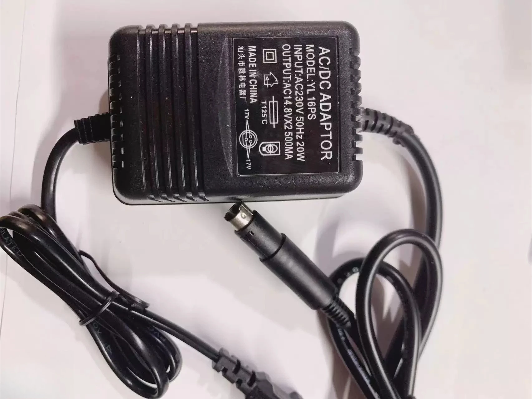 Адаптер питания для микшеров Behringer UB502, UB602, UB802, Q1002, Q1202, зарядное устройство для USB-аудиомикшеров (art.: 3920dbbfcca7f) - 3920dbbfcca7f