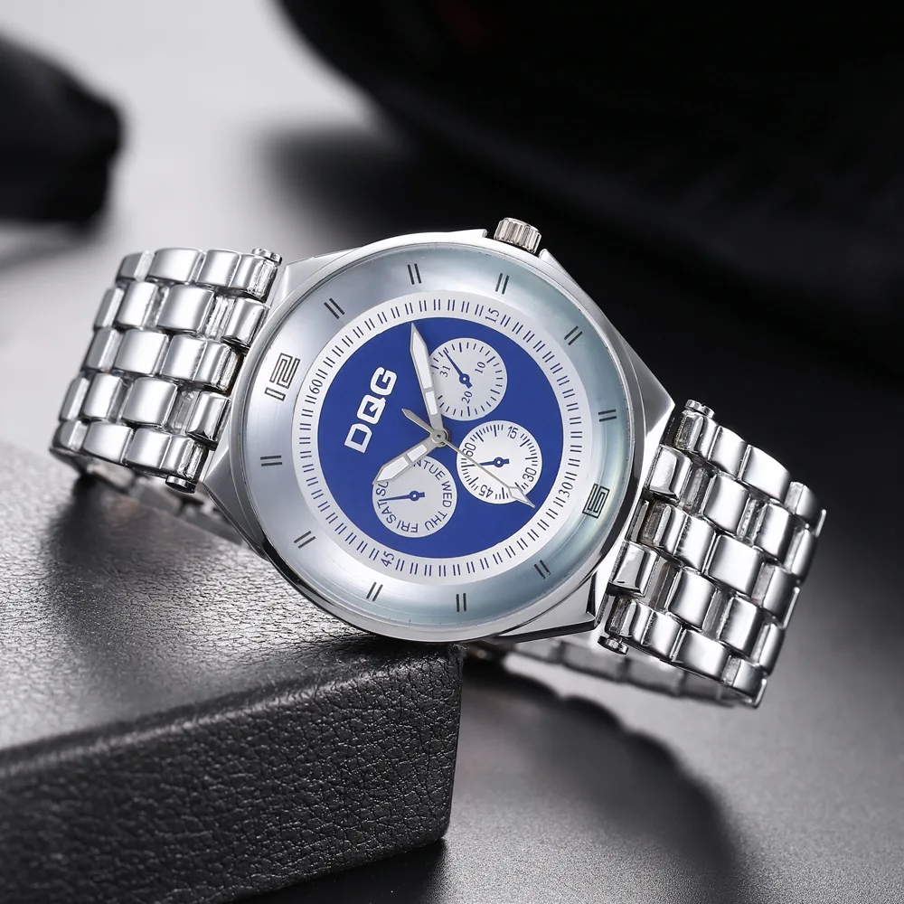 

Large Dial Alloy Steel Band Quartz Male Watch Mirror Inner Shadow Simulation Three Eyes Men's Wristwatch Clock Creative Silver