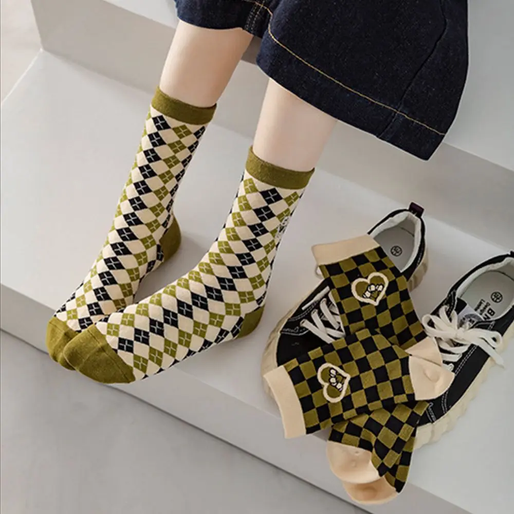 

Cartoon Animal Print Embroidery Ruffle Socks Color Contrast Women Autumn Winter Warm Fashion Cotton Comfortable Hosiery