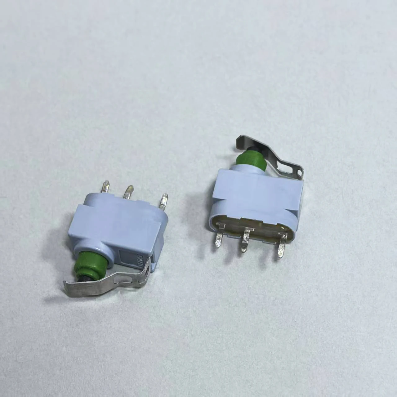 

2 шт./лот 1055/58 1055 58 для Audi J518 рулевая колонка ECU зажигание для Marquardt оригинальный водонепроницаемый микропереключатель