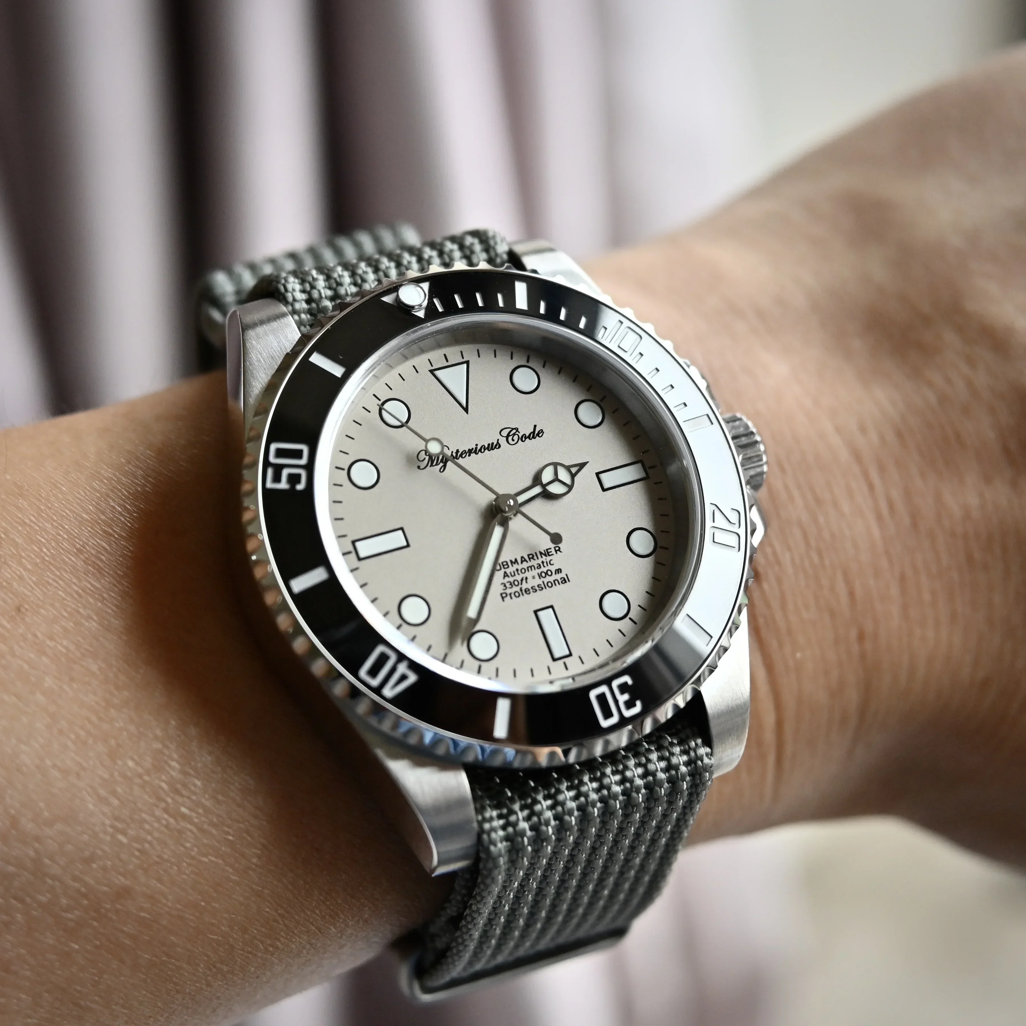 

MYSTERIOUS CODE Watches Men Automatic Mechanical Watch Sapphire Ceramic Bezel C3 Luminous Business Luxury Swimming Top Brand