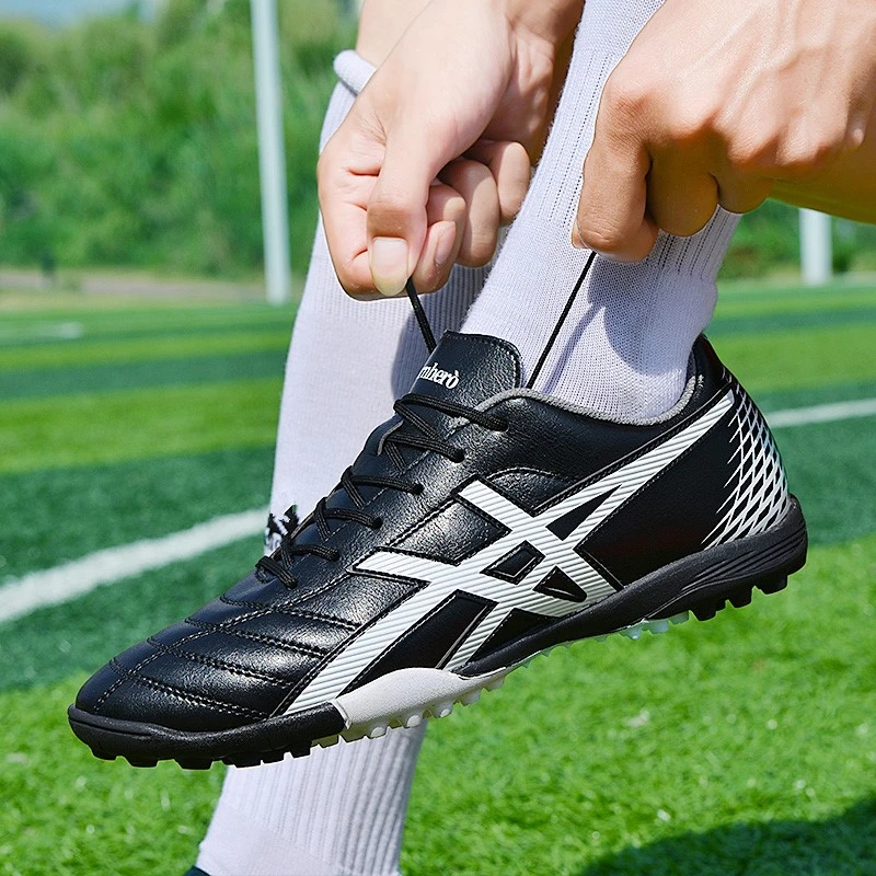 TF/FG Men Soccer Shoes Professional Luxury Football Boots Men Women Futsal Football Shoes Grass Training Soccer Cleats Sneakers