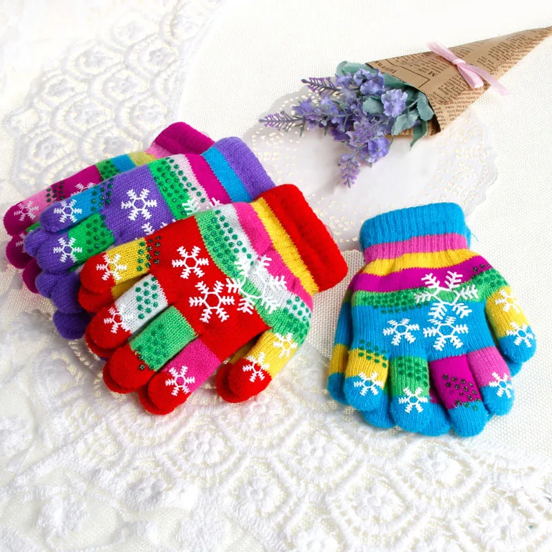 

Autumn Winter Children Bi-layer Thickened Snow Print Colored Yarn Knit Gloves GTWS