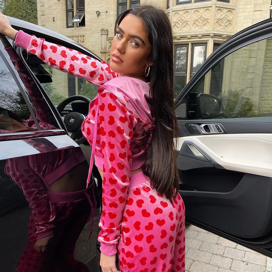 Короткий пиджак и брюки Женский бархатный кардиган на молнии с сердечками