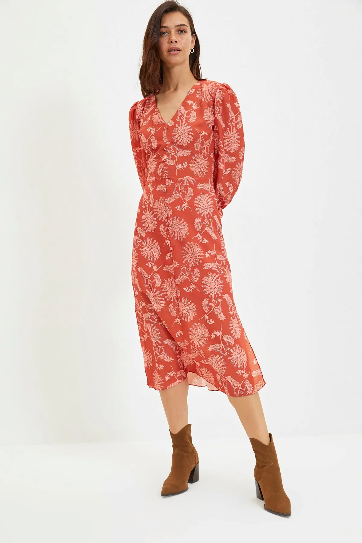 

Trendyol V Collar Button Detail Dress TWOAW22EL0357