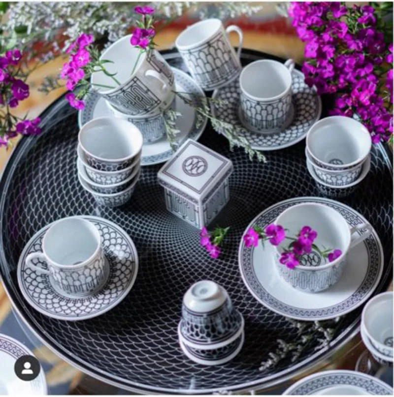 

Супербольшая посуда из костяного фарфора, креативные Роскошные тарелки и тарелки в европейском стиле, набор для скандинавской кухни, рождественский подарок