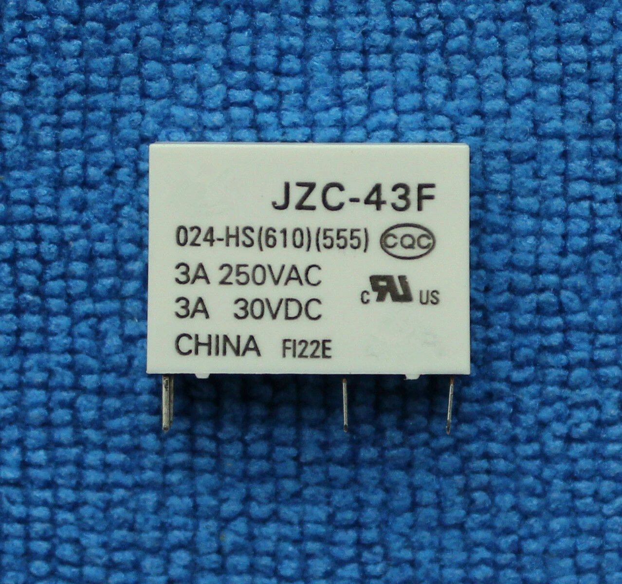 Флейта 0 24-hs (555), 4 фута, нормально открывается 5 А, 1 шт.