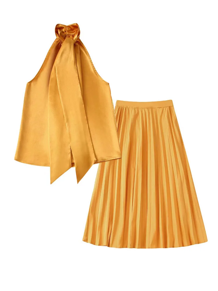 

2022 Summer Women 2 piece sets Suits Sweet Solid Halter Tank Tops and Pleated Skirts Female Fashion Street Suit Clothing