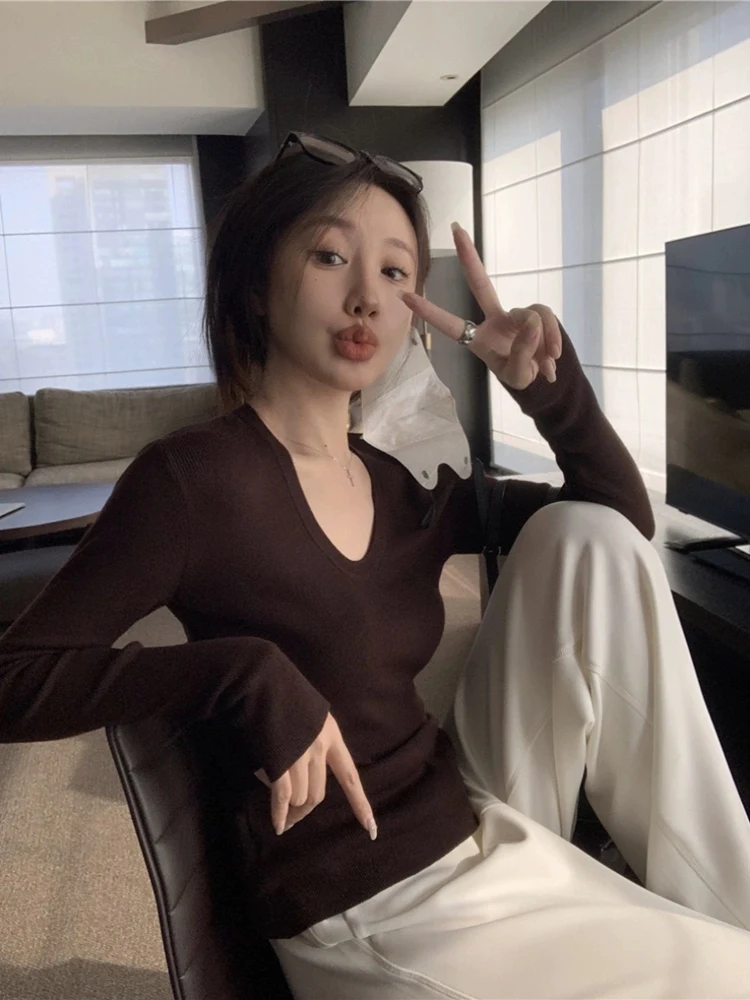 High-Grade Soft Glutinous V-neck Knitted Bottoming Shirt Women Autumn and Winter Slim fit Slimming Shoulder Sweater Inner wea...