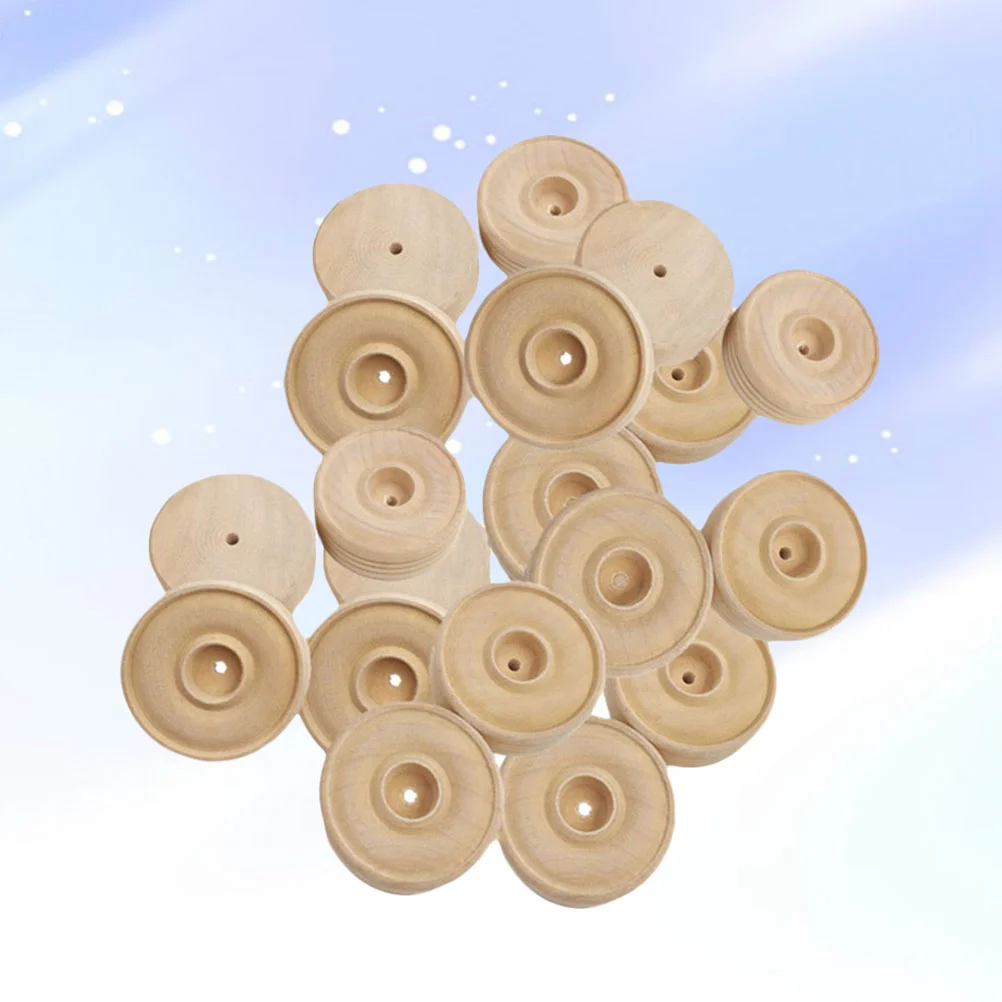 

30pcs Crafts Wheels Supplies Wood Blank Name Tags Wooden Wall Pendants Wooden Cutouts Chips Toy Accessories Wood Pieces Cutouts