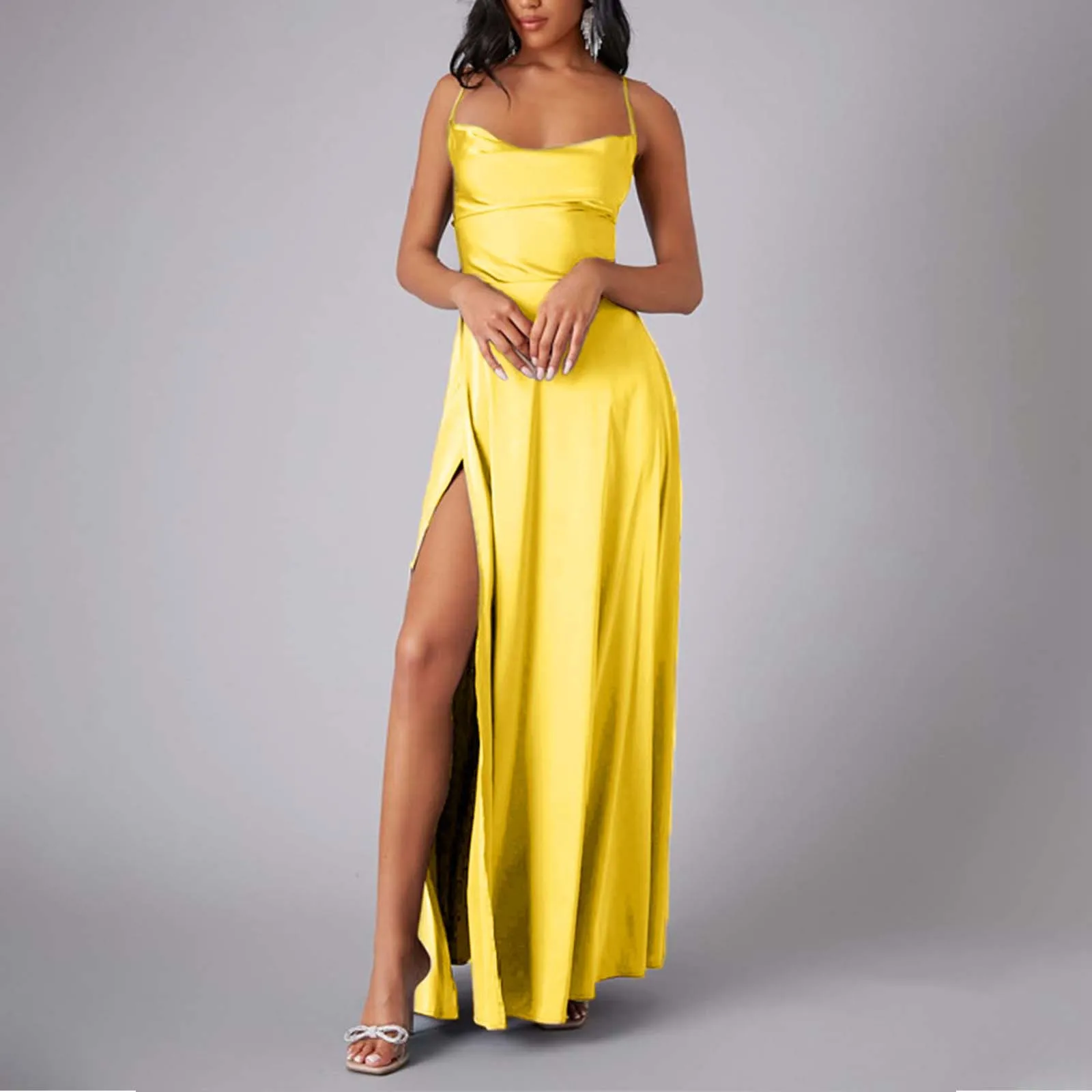 Женское однотонное сексуальное вечернее платье облегающее с открытой спиной на