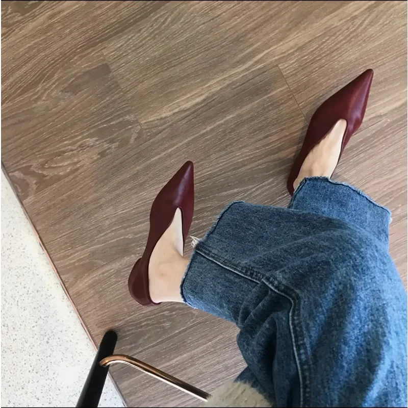 Женские мокасины с острым носком повседневные туфли на мягкой подошве лоферы