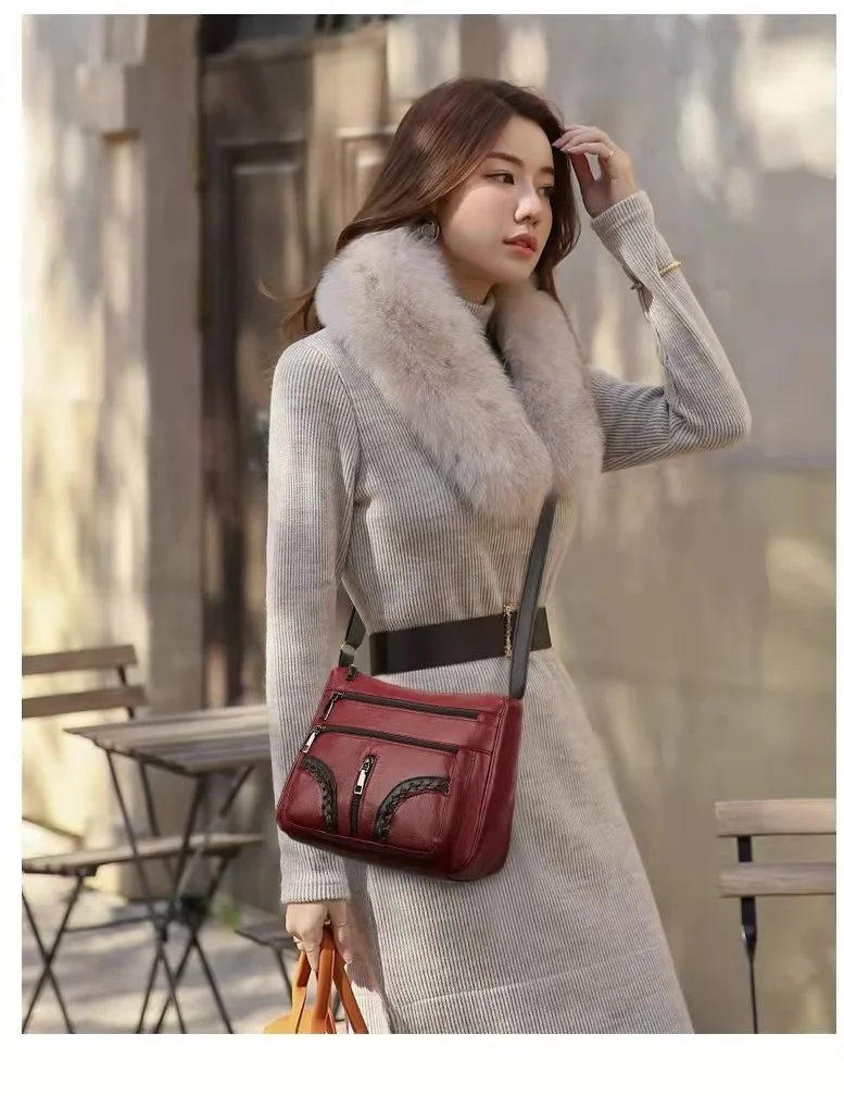 

New hit color soft leather shoulder messenger trendy fashionable mother bag
