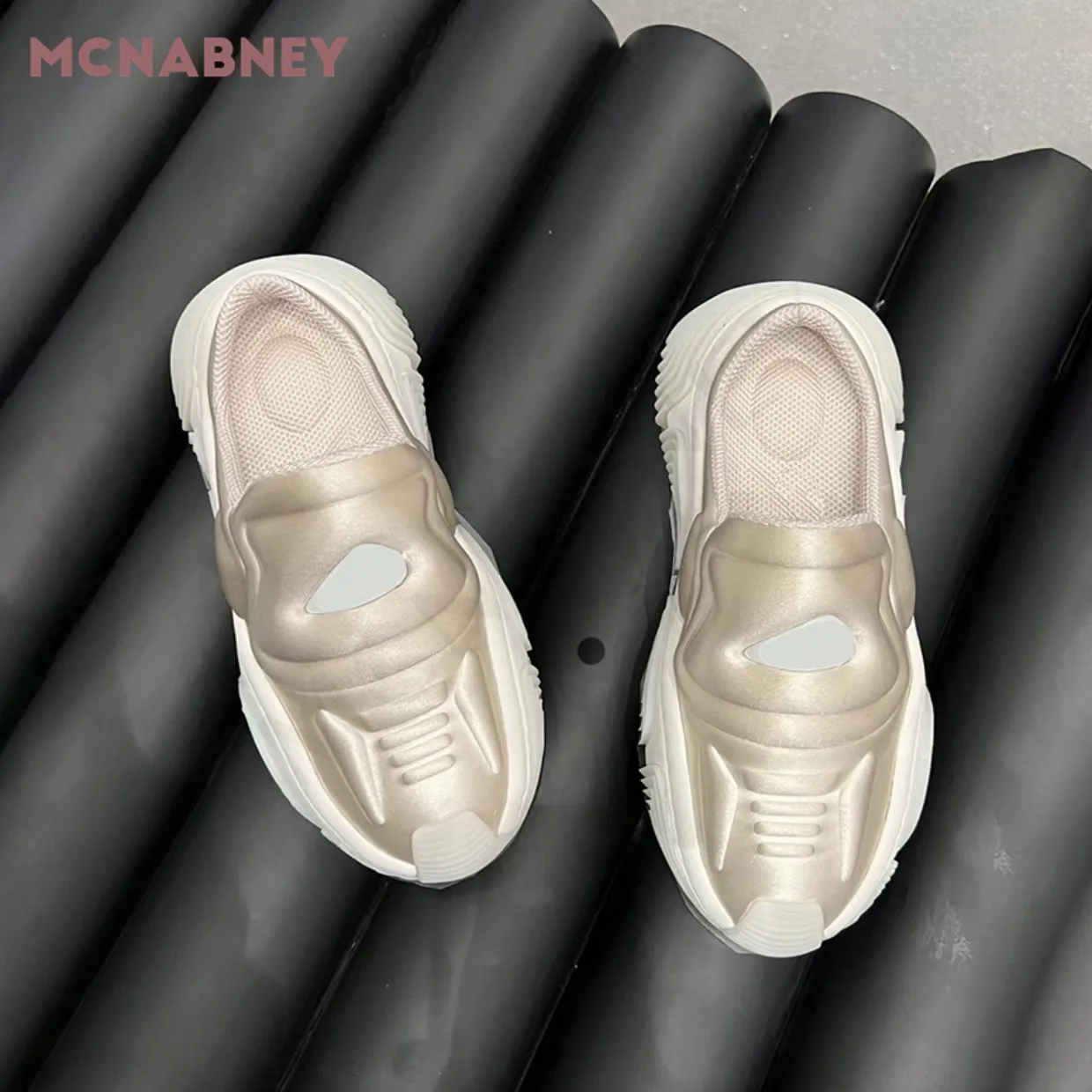 Heightening Thick Bottom Fashion Slippers New Niche Design Round Toe Casual Sports Shoes Technological Slippers Women's Slippers