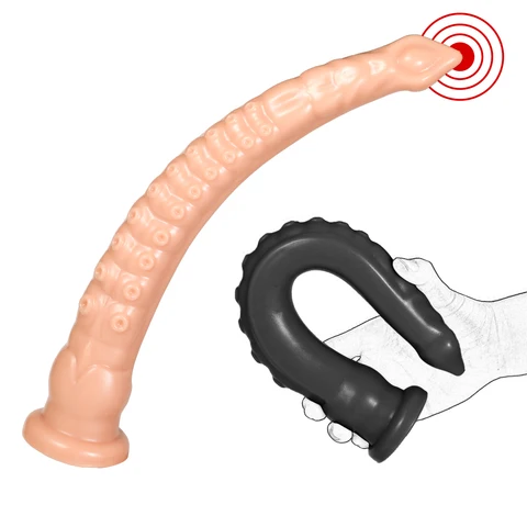 Қара нәсілді адамның әйелін сиқыған видео