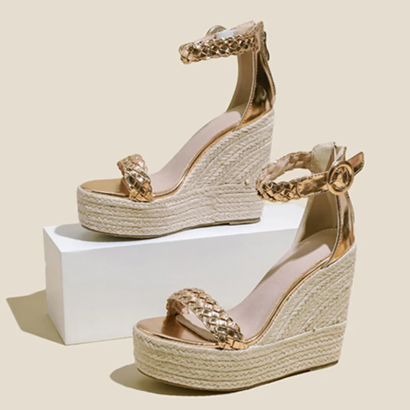 

Женские босоножки на танкетке Liyke, золотистые плетеные сандалии-гладиаторы с ремешком на щиколотке и открытым носком, классические туфли на...