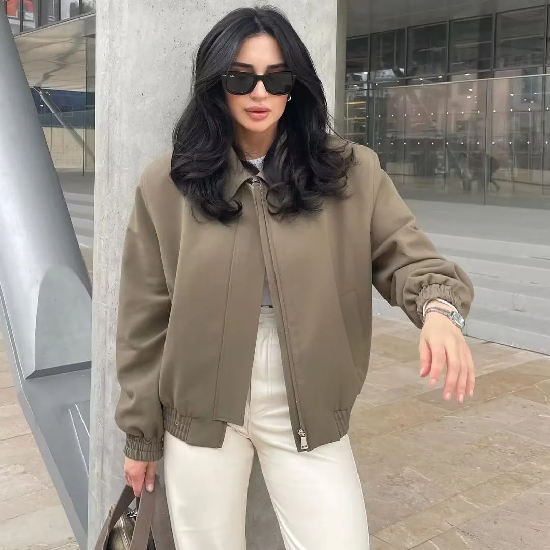 Рисунок 2 - Лидер продаж, осенняя куртка-пилот