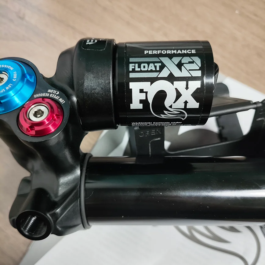 Задний амортизатор для горного велосипеда FOX FLOAT X2