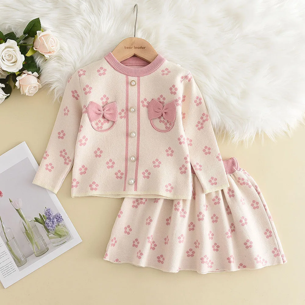 

Свитер для девочек, костюм с бантом, осенне-зимняя детская одежда, новый модный костюм с бантом в горошек, вязаный кардиган, свитер + короткая...