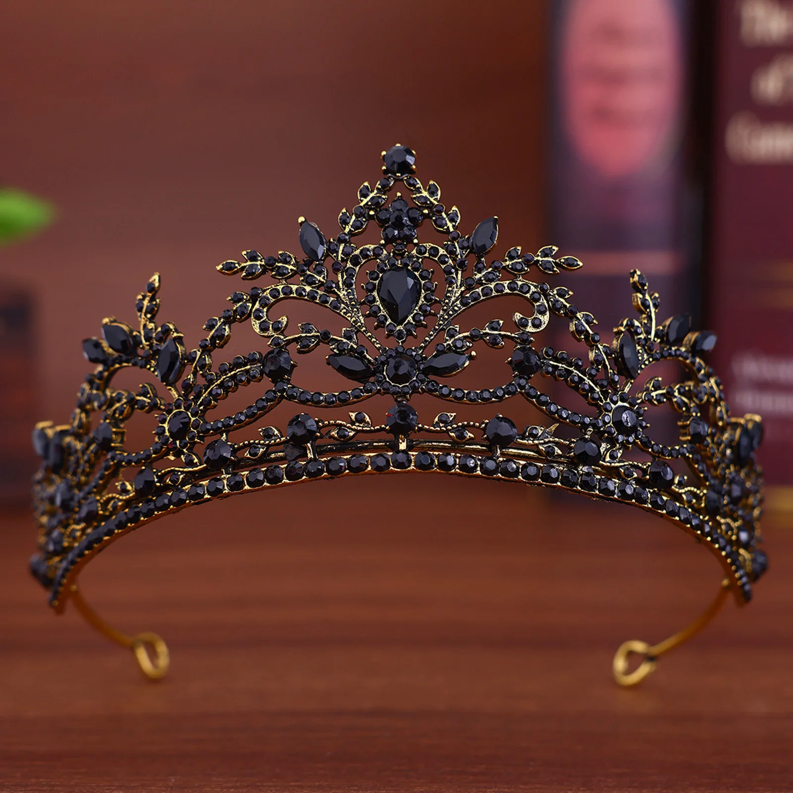 Фото Свадебная корона-тиара с блестящими стразами для вечеринки, конкурса красоты, роскошный ободок из сплава, элегантный аксессуар для волос принцессы, подарок №2