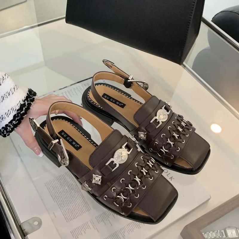 Сандалии женские с ремешком на пятке дизайнерские туфли металлическими